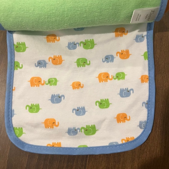 NWT L’amore by Baby Kiss Set of 5 Baby Bibs - Picture 5 of 6